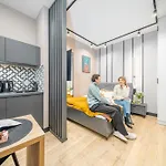 Apartahotel S12 Premium - By Hosty 3*